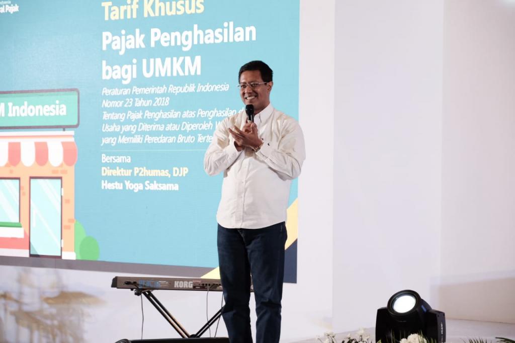 Direktur P2Humas DJP memaparkan materi