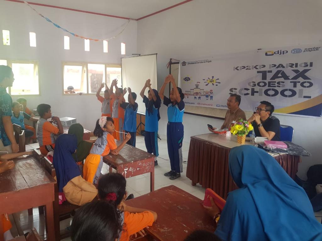 Permainan tari dan nyanyi 2