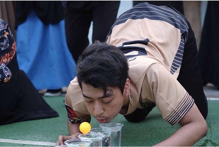 Suasana Lomba Tiup Bola Pingpong