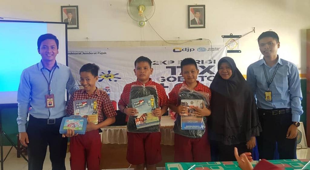 Penyerahan Hadiah Permainan