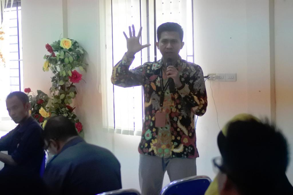 Deni Hidayat memberikan materi terkait PBB-P2