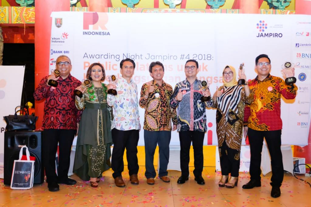 Insan PR Indonesia merupakan kompetisi terbuka berbasis penjurian yang diselenggarakan PR Indonesia dengan kategori antara lain Manajer Public Relation/Corporate Communications, General Manager Public Relations/Head of Corporate Communications, Kepala Bagian Humas, serta Kepala Biro Humas terbaik di Indonesia.