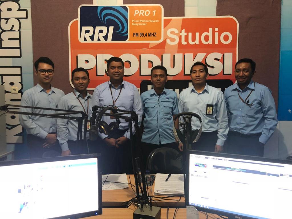 Foto bersama setelah talkshow.