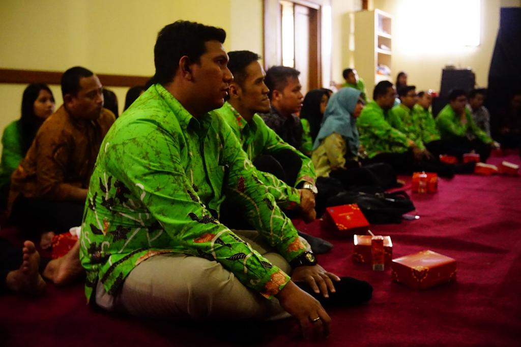 Para pegawai memberikan perhatian sepanjang acara berlangsung