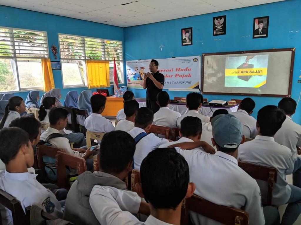 Kepala KP2KP memberikan sambutan