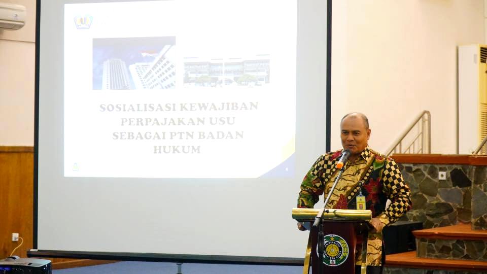 Kepala Kanwil DJP Sumatera Utara I memberikan sambutan.