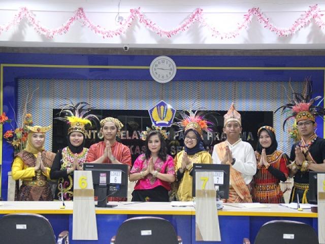 Peringati Hari Oeang, KPP Makassar Selatan Tampil Beda 