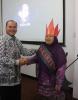 Pemberian penghargaan pada pegawai Terkartini