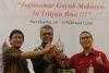 Kepala Kanwil DJP Jateng II, Jateng I dan DIY berjabat tangan sebagai penanda sinergi 3 Kanwil Joglosemar