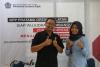 Sekretaris KPP Pratama Gresik Selatan, Fatimah Harwatiningsih usai wawancara dengan Wajib Pajak