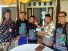 Wakil Gubernur Kalimantan Utara H. Udin Hianggio (dua dari Kanan) bersama tim dari KPP Pratama Tarakan